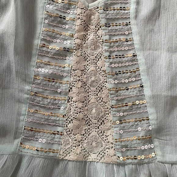 Pretty detailed mint cami top - Picture 4 of 6